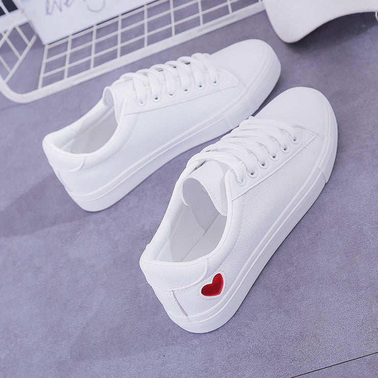 Baskets femme blanches cuir PU cœur