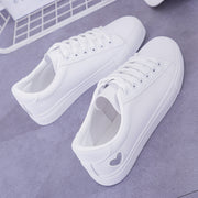 Baskets femme blanches cuir PU cœur